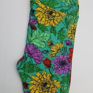 EUC TC LULAROE LEGGINGS